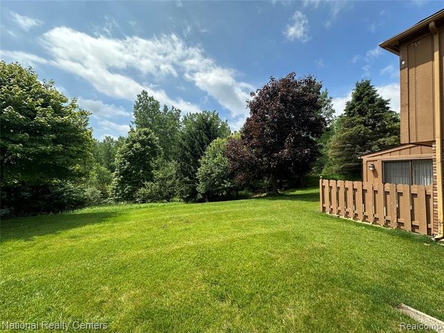 12104 Lexington Drive 3, South Lyon, MI 48178