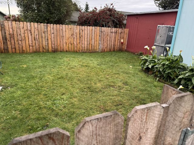 16345 GROOTENDORST Ln 4, Brookings, OR 97415