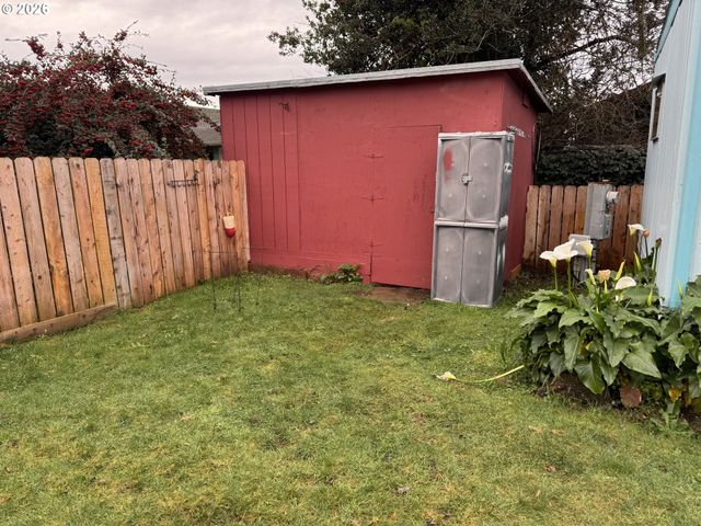 16345 GROOTENDORST Ln 4, Brookings, OR 97415