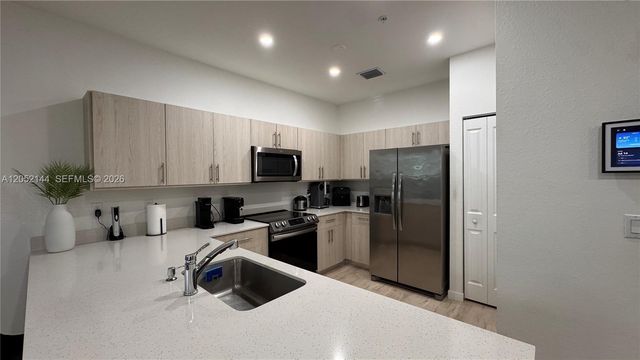 15540 SW 136th St 105, Miami, FL 33196