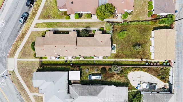 10846 S Manhattan, Los Angeles, CA 90047