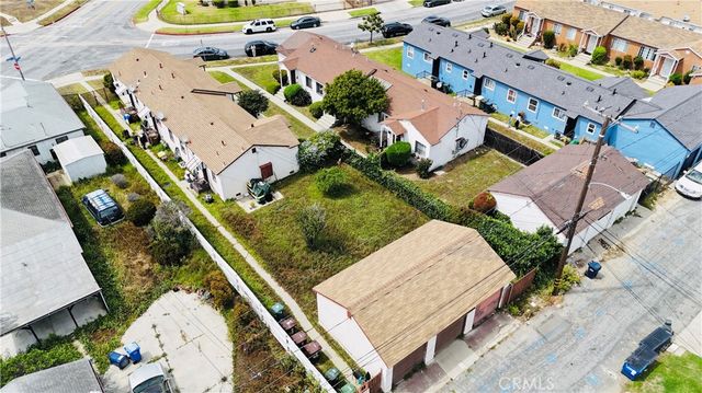 10846 S Manhattan, Los Angeles, CA 90047