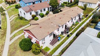 10846 S Manhattan, Los Angeles, CA 90047