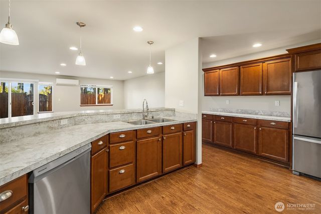 1654 SW Stremler Drive, Oak Harbor, WA 98277