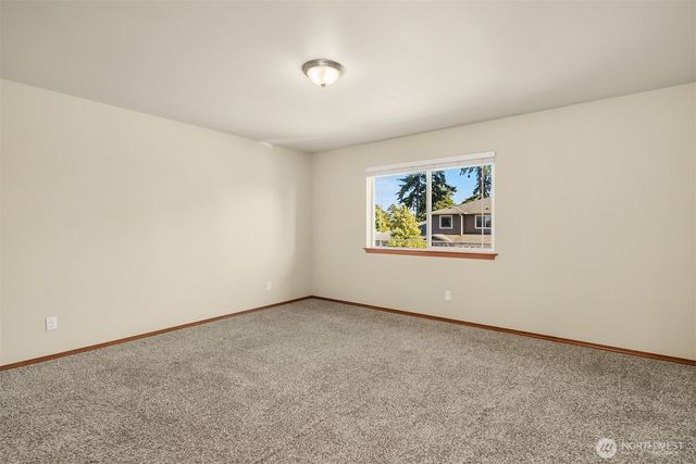 1654 SW Stremler Drive, Oak Harbor, WA 98277