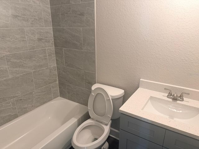 2516 WOODGATE BOULEVARD 107, Orlando, FL 32822
