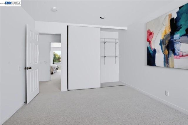 204 Centre Ct, Alameda, CA 94502