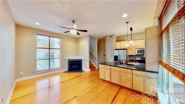 2062 Atherton Heights Lane, Charlotte, NC 28203