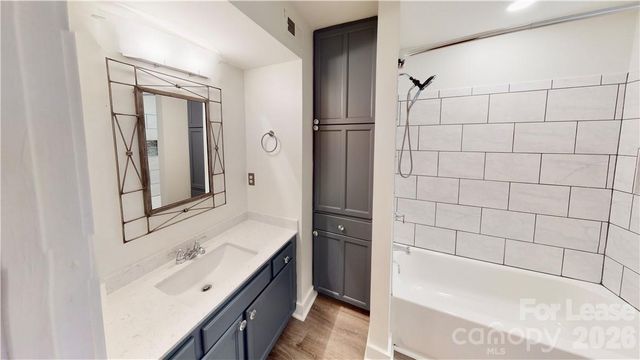 2062 Atherton Heights Lane, Charlotte, NC 28203