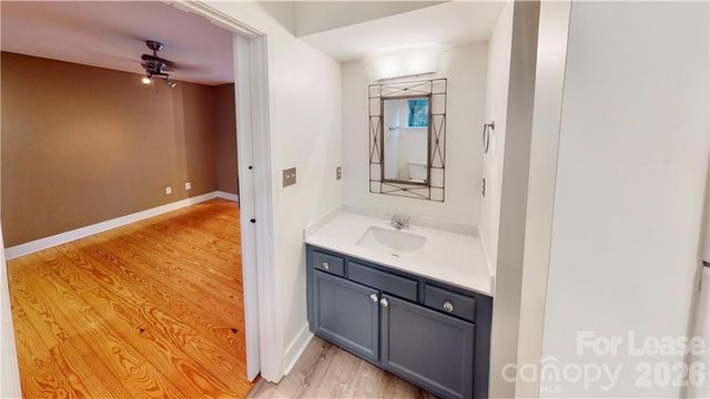 2062 Atherton Heights Lane, Charlotte, NC 28203