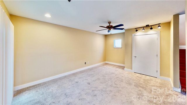 2062 Atherton Heights Lane, Charlotte, NC 28203