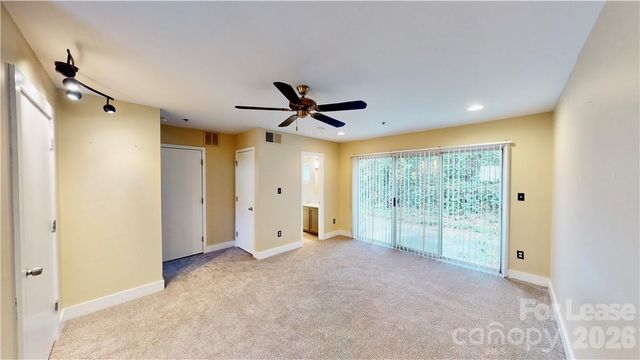 2062 Atherton Heights Lane, Charlotte, NC 28203