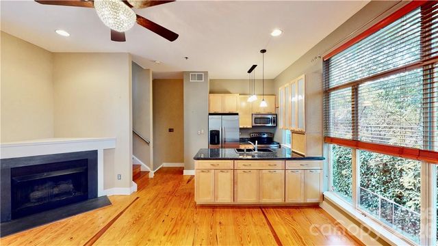 2062 Atherton Heights Lane, Charlotte, NC 28203