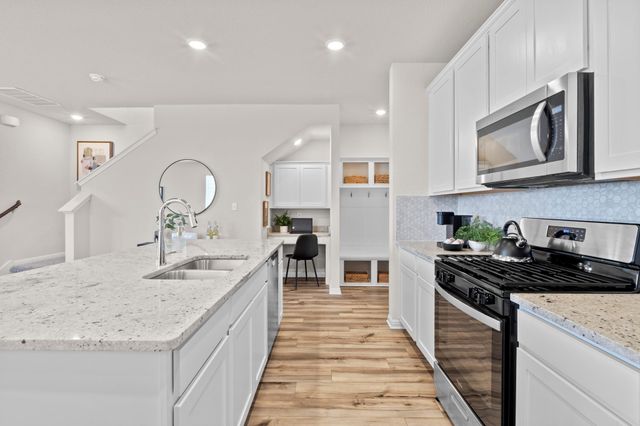 688 Lone Peak WAY, Dripping Springs, TX 78620