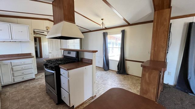 306 S MCKINLEY Avenue, Mountainair, NM 87036