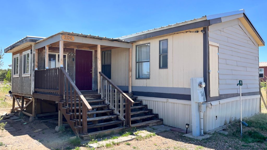 306 S MCKINLEY Avenue, Mountainair, NM 87036