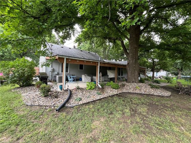 7800 W 64th Street, Mission, KS 66202