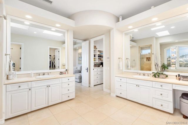 7124 Aviara Dr, Carlsbad, CA 92011