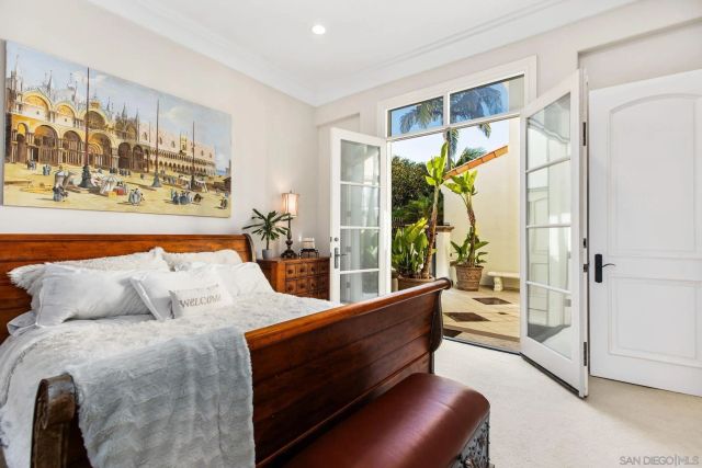 7124 Aviara Dr, Carlsbad, CA 92011