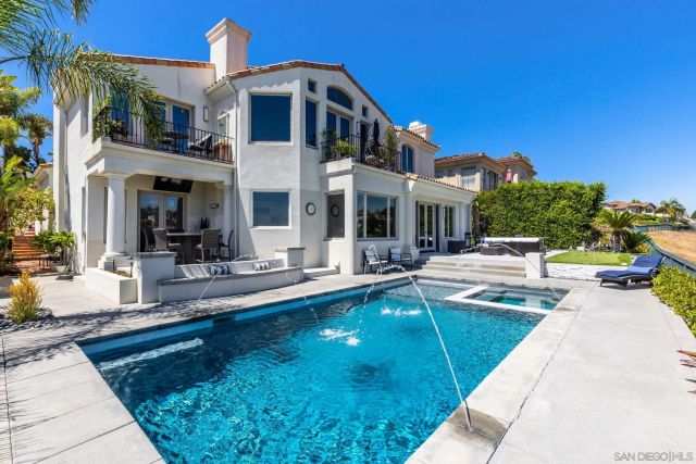 7124 Aviara Dr, Carlsbad, CA 92011