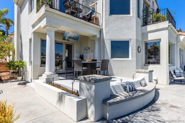 7124 Aviara Dr, Carlsbad, CA 92011