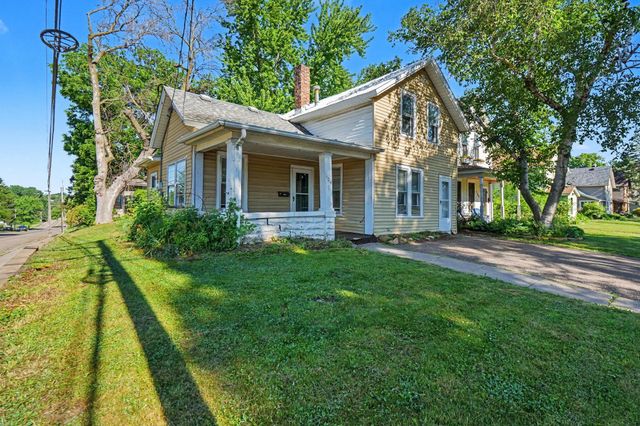 104 Sherburne Street N, Stillwater, MN 55082