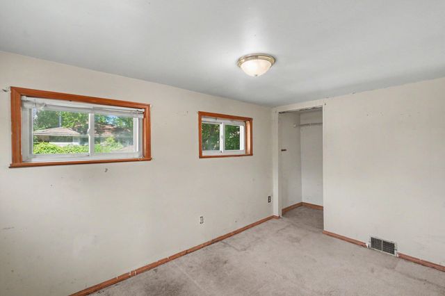 104 Sherburne Street N, Stillwater, MN 55082