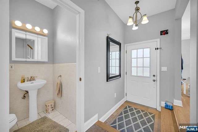 48 Main Avenue, Wallington, NJ 07057