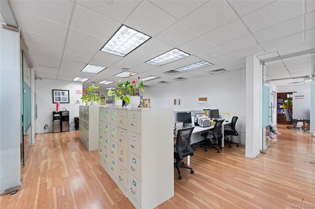 136-33 37th Avenue 9B, Flushing, NY 11354