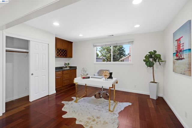 2076 Mento Dr, Fremont, CA 94539