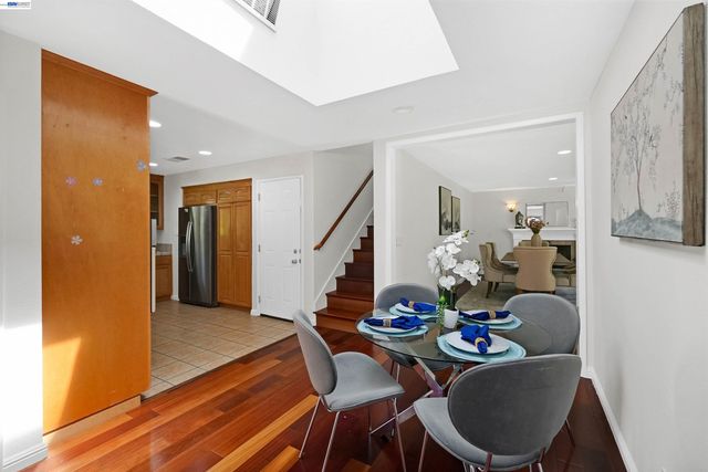 2076 Mento Dr, Fremont, CA 94539