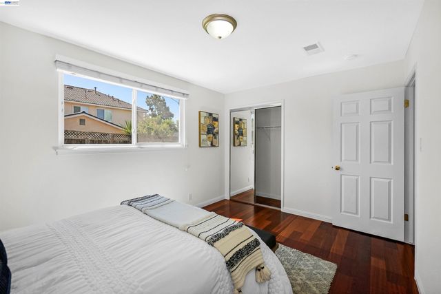 2076 Mento Dr, Fremont, CA 94539