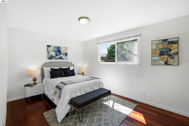 2076 Mento Dr, Fremont, CA 94539