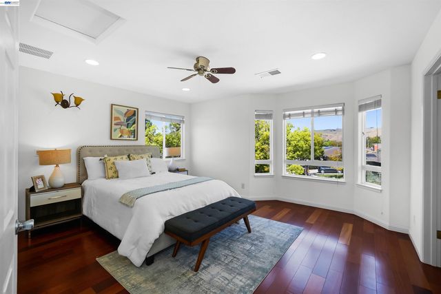 2076 Mento Dr, Fremont, CA 94539