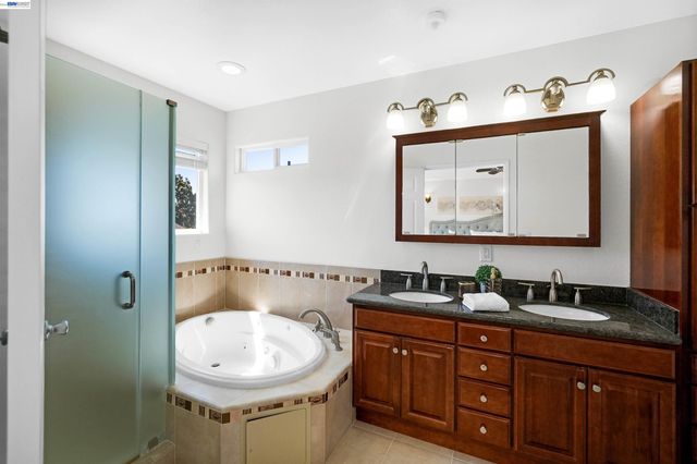 2076 Mento Dr, Fremont, CA 94539