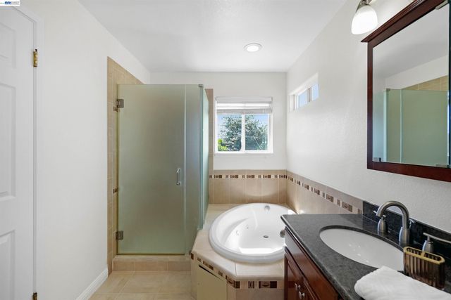 2076 Mento Dr, Fremont, CA 94539