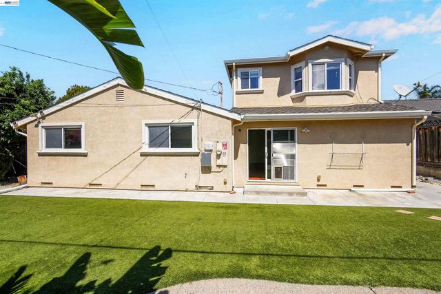 2076 Mento Dr, Fremont, CA 94539