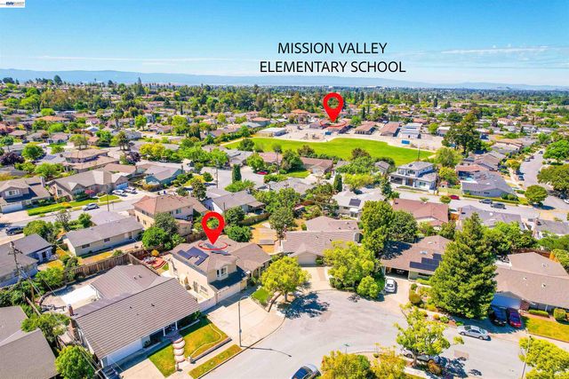 2076 Mento Dr, Fremont, CA 94539