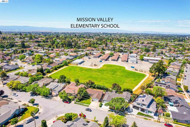 2076 Mento Dr, Fremont, CA 94539