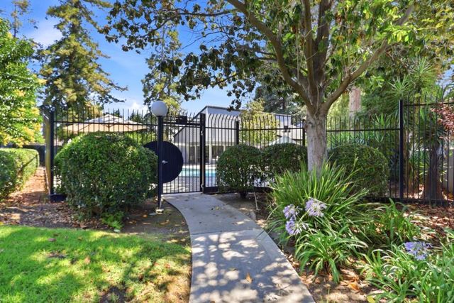 2264 Almaden Road B, San Jose, CA 95125
