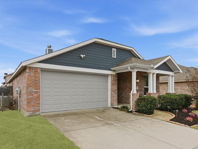 2003 Uvalde Drive, Forney, TX 75126