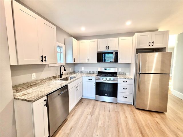 73 Vernon Street 2, Providence, RI 02903