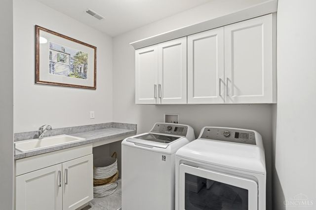 221 W Fifteenth Street, Cincinnati, OH 45202