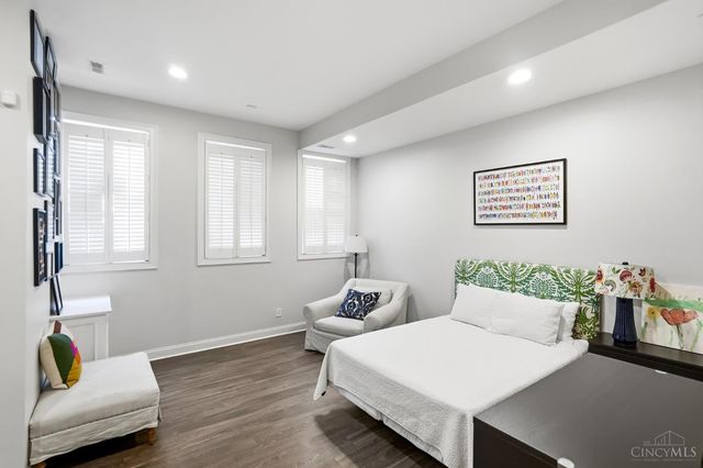 221 W Fifteenth Street, Cincinnati, OH 45202