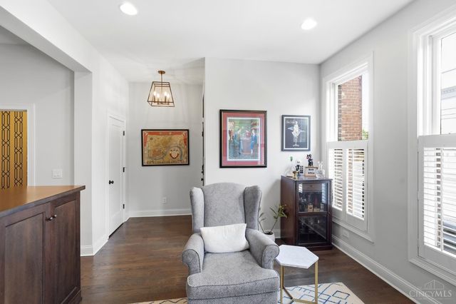 221 W Fifteenth Street, Cincinnati, OH 45202
