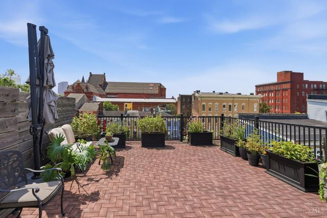 221 W Fifteenth Street, Cincinnati, OH 45202