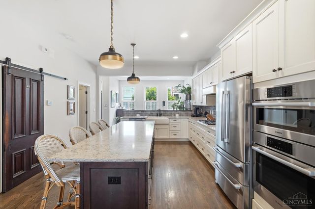221 W Fifteenth Street, Cincinnati, OH 45202