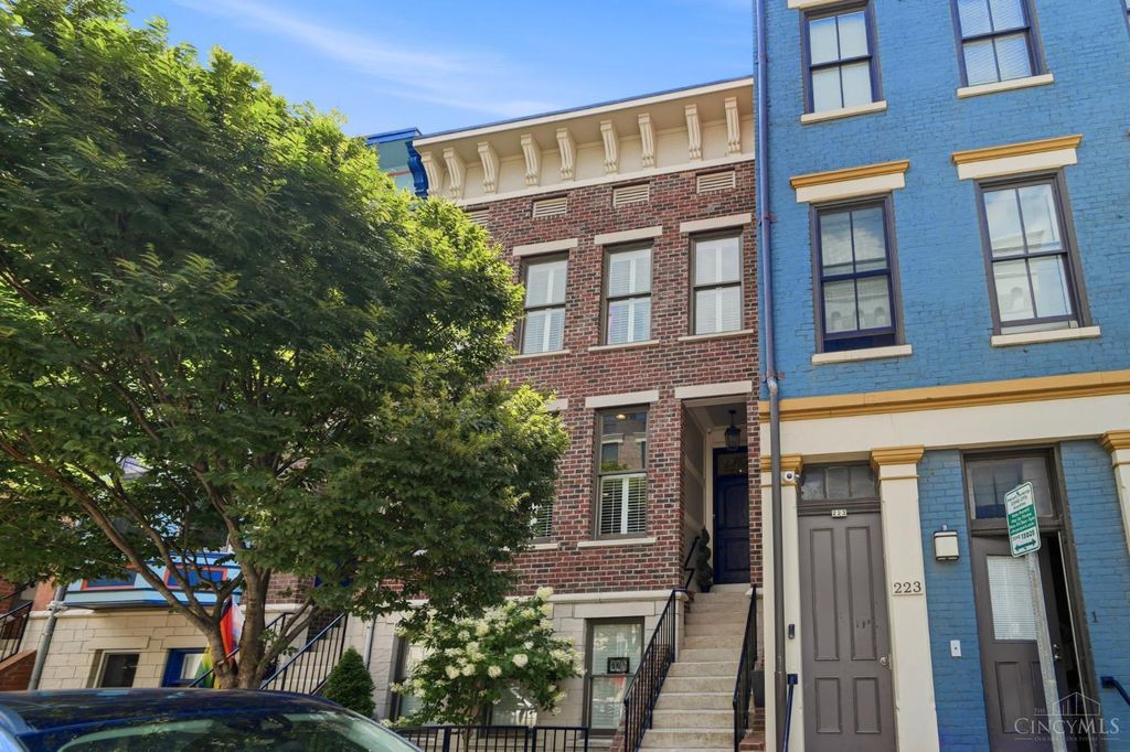 221 W Fifteenth Street, Cincinnati, OH 45202