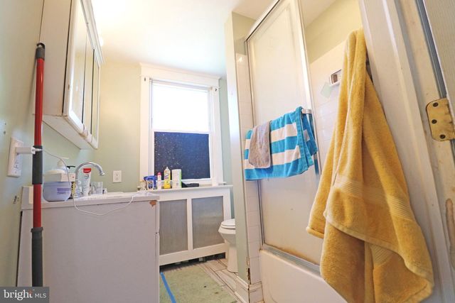 1402 MAIN ST, Darby, PA 19023