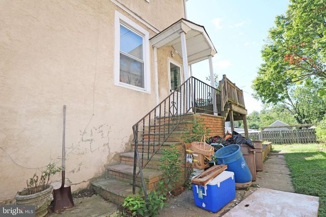 1402 MAIN ST, Darby, PA 19023